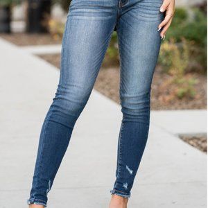 Kancan Scarlett Mid Rise Skinny Jeans